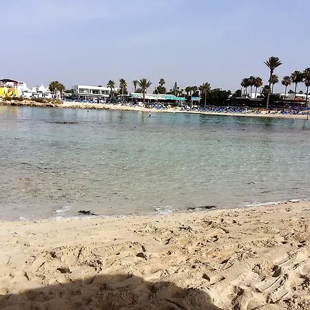 Lägenhetshotell Christopher's Sandy Ayia Napa