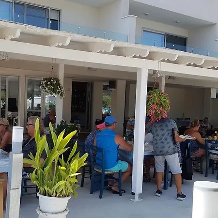 Lägenhetshotell Christopher's Sandy Ayia Napa