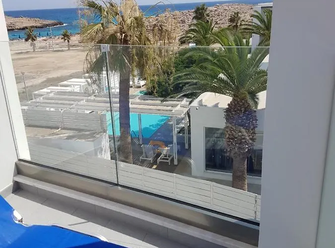 Lägenhetshotell Christopher's Sandy Ayia Napa