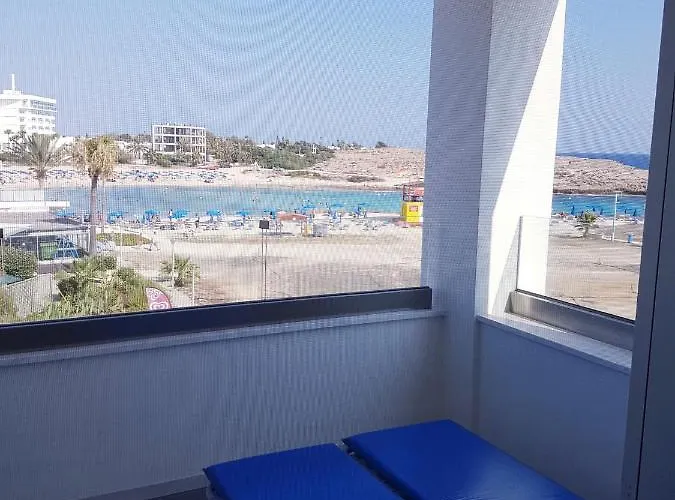 Christopher's Sandy 3* Ayia Napa