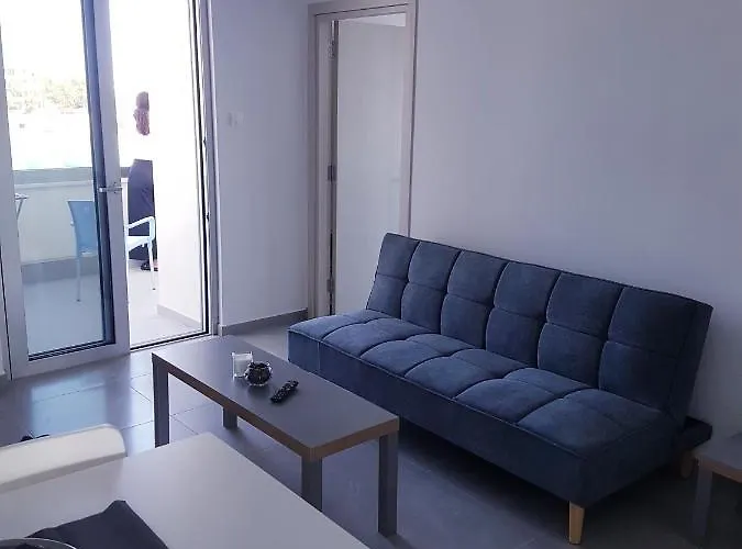 Christopher's Sandy Lägenhetshotell Ayia Napa