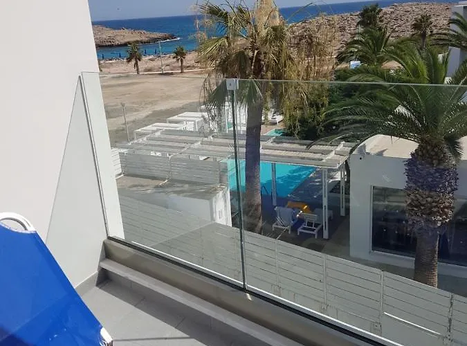 Lägenhetshotell Christopher's Sandy Ayia Napa