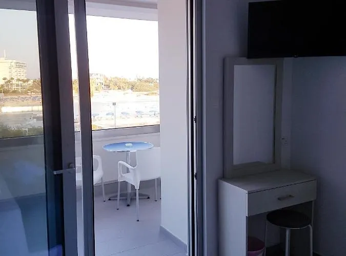 Christopher's Sandy Lägenhetshotell