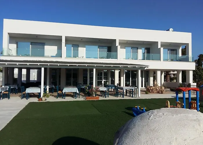 Lägenhetshotell Christopher's Sandy Ayia Napa