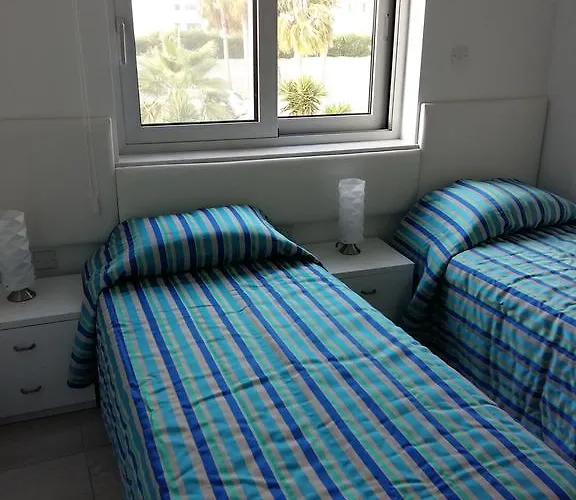 Lägenhetshotell Christopher's Sandy 3*