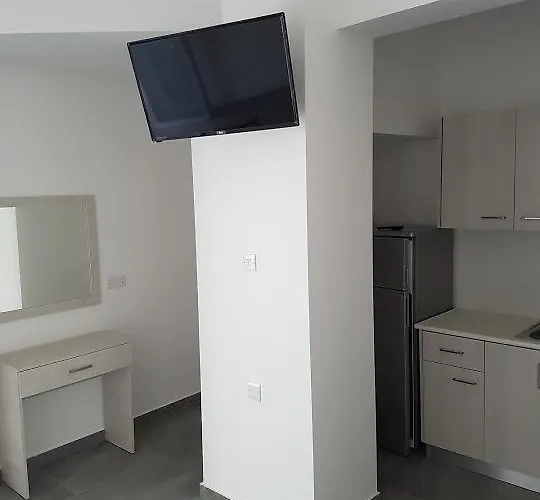 Lägenhetshotell Christopher's Sandy Ayia Napa