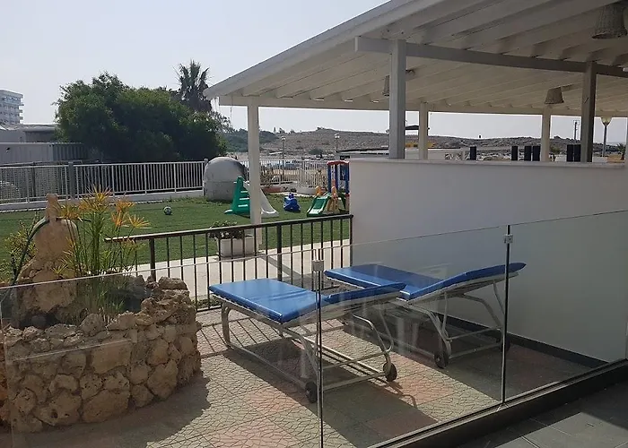 Lägenhetshotell Christopher's Sandy Ayia Napa