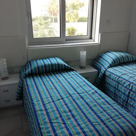 Aparthotel Christopher's Sandy 3*