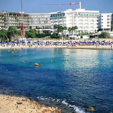 Christopher's Sandy 3* Agia Napa