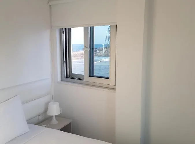 Christopher's Sandy Aparthotel